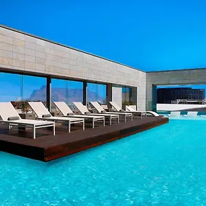 Hotel Marriott Crystal Towers Cape Town